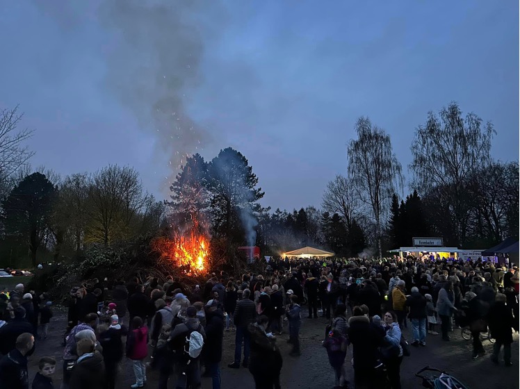 Osterfeuer 2024 in Großensee wieder ein voller Erfolg